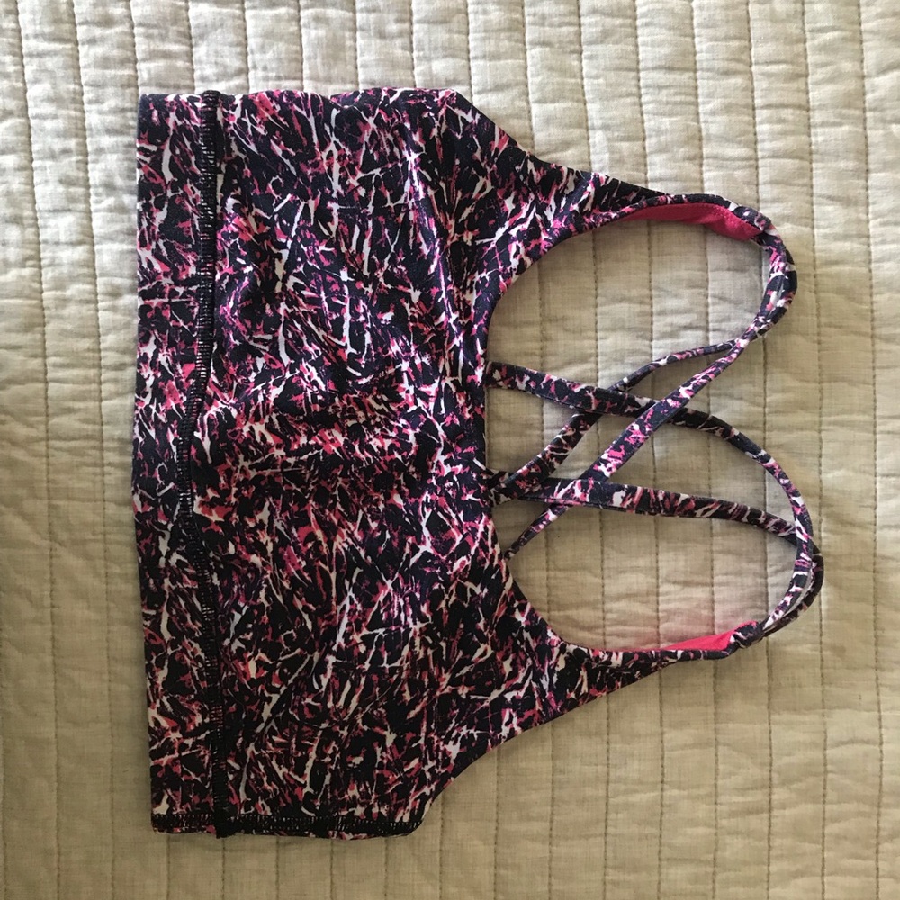 LuluLemon sports bra